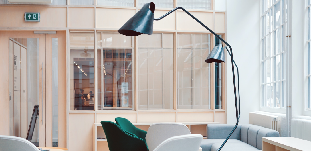 Auto Mobile